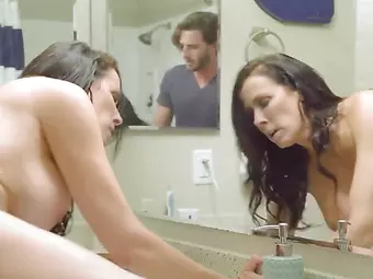 Gurcu porno filmi ciplak kapi acmak resmi
